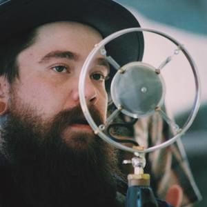 Meet your Posher, Brady